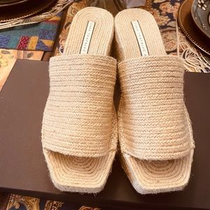 NWT raffia platform 40/9